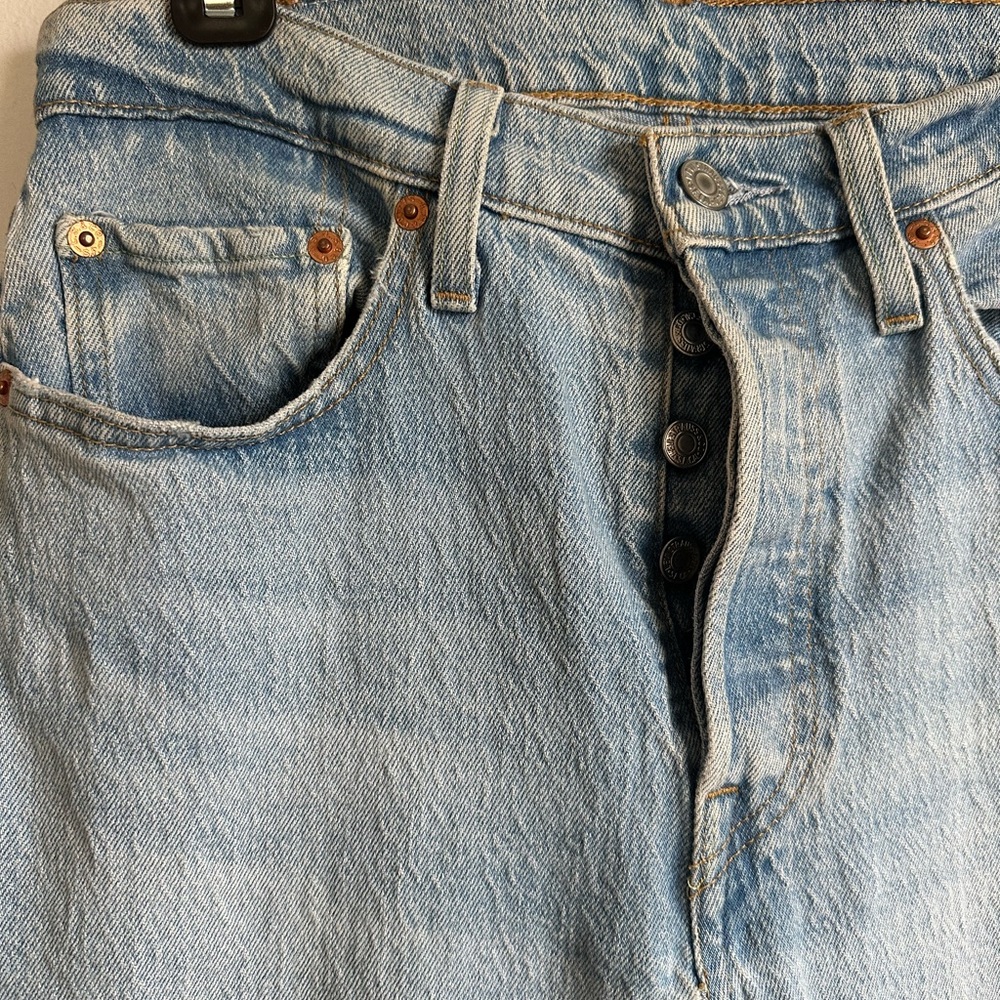 Levi's Men's Light Blue Straight Jeans - Picture 3 of 6